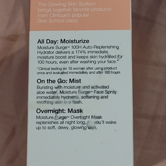 NWT! Clinique Moisture Surge Set - Picture 6 of 6